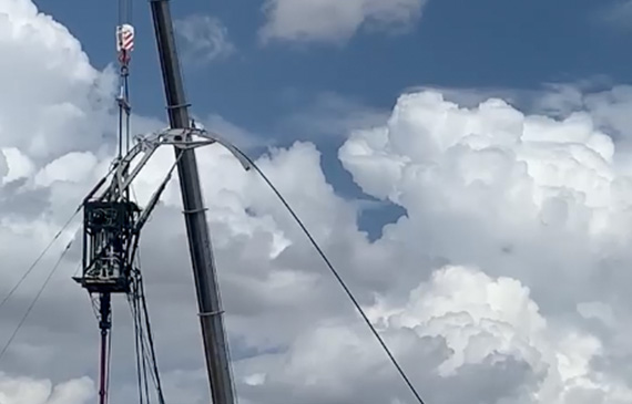 EaZy Drill in Action: Coil Injector Head View